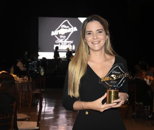 moura-e-vencedora-do-premio-autodata-2019-em-comunicacao-marketing