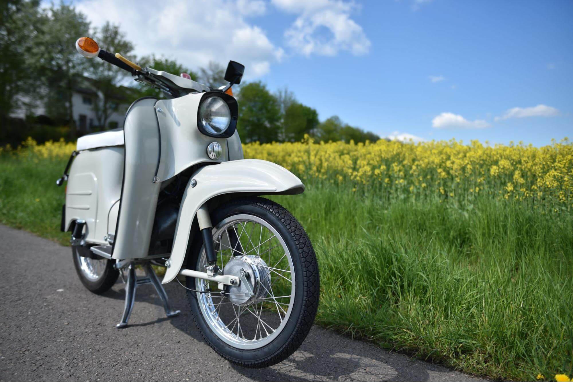 O que é um ciclomotor? Regras, habilitação e diferenças