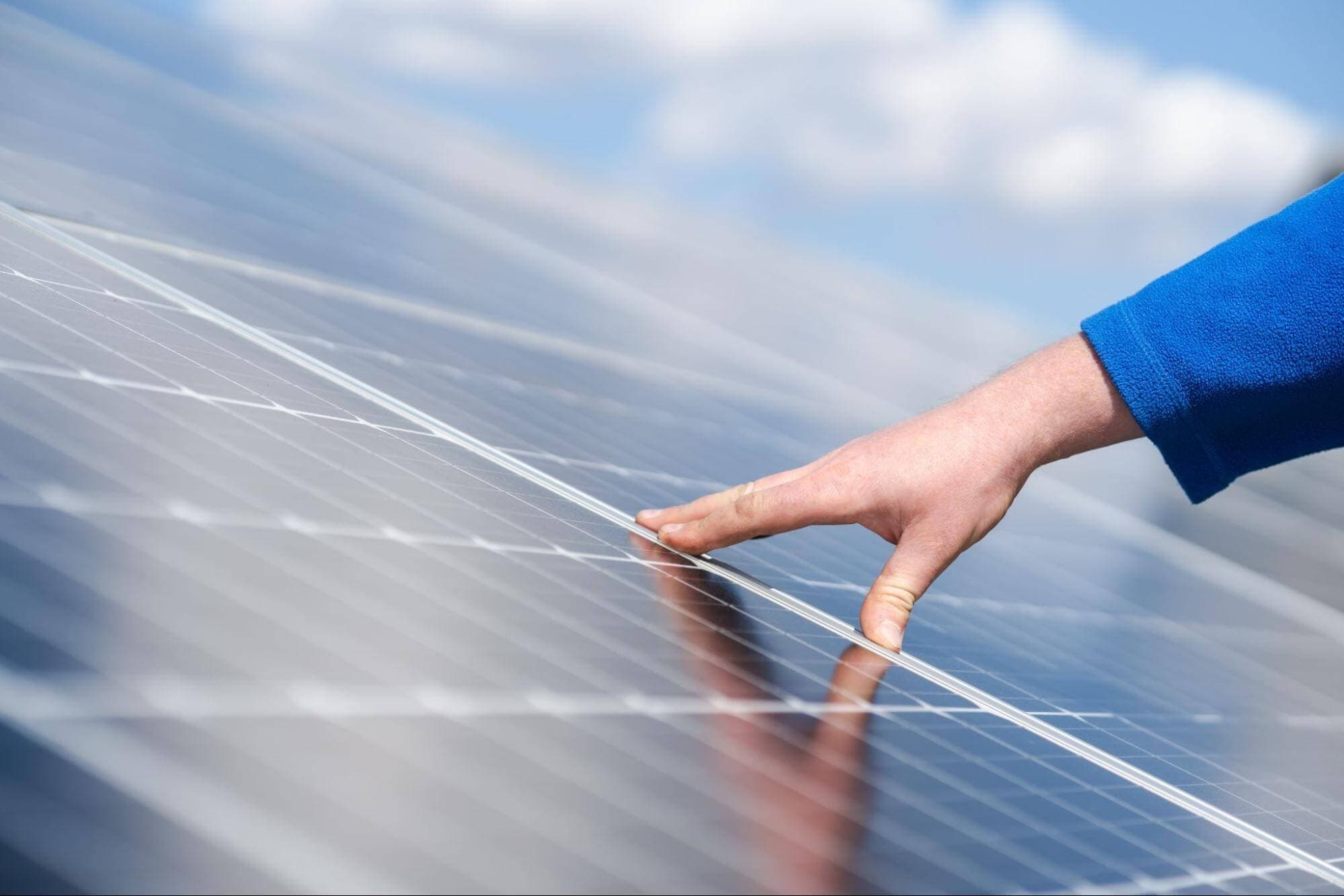 Afinal, o que é energia solar? O guia definitivo