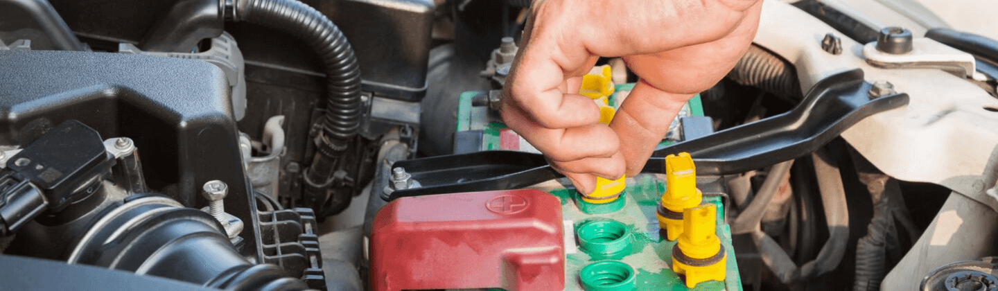 Como funciona uma bateria automotiva? Confira!