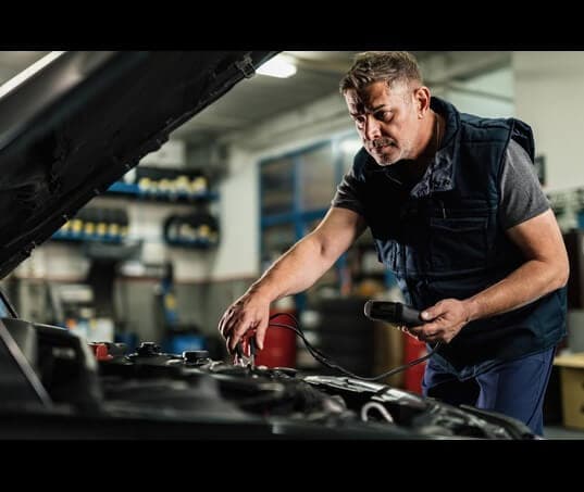 Afinal, qual a diferença entre bateria estacionária e automotiva?